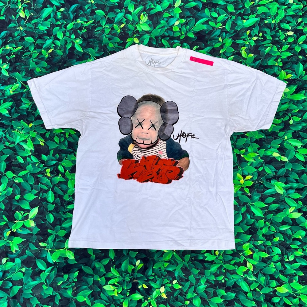 Large White Travis Scott X KAWS Utopia T-shirt